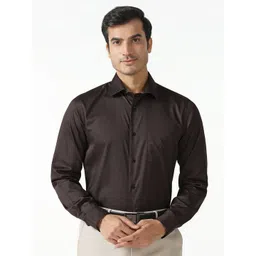 Blackberrys Men India Slim Fit Solid Spread Collar Pure Cotton Formal Shirt image 5