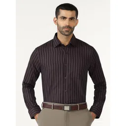 Blackberrys Men India Slim Fit Vertical Striped Spread Collar Pure Cotton Formal Shirt-picture-42
