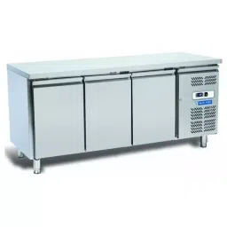 Blue Star 400 L GN2/1 Triple Door Auto Defrost Undercounter Chillers, UFR3D0500S-picture-12