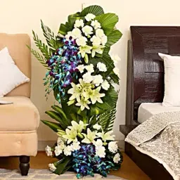 Blue White Flower Arrangement-picture-41