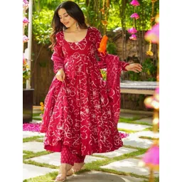 BlueRang Women Floral Printed Panelled Kurta with Trousers & With Dupatta-picture-13