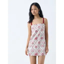 Bombay Paisley by Westside Red Botanical Design Cotton Shift Dress-picture-39