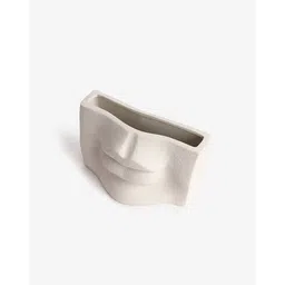 bonhomie Lips Shaped Minimalistic Ceramic Vase image 5