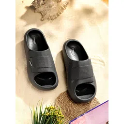 Bonkerz Men Solid Casual Sliders-picture-25