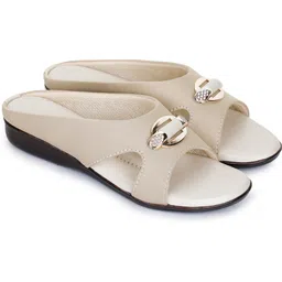 bootco Women Flats Sandal image 2