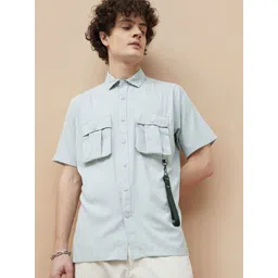 Bossini Men Solid Spread Collar Casual Shirt-picture-17