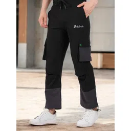 BOTABOCHI Men Relaxed High-Rise Easy Wash Cargos Trousers-picture-13