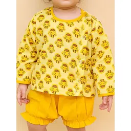 BownBee Boys Printed T-shirt with Shorts image 4