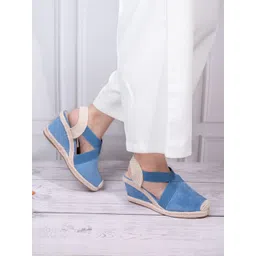 BRISKERS Women Textured Wedge Sandals-picture-33