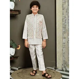 BT DEZINES Boys Geometric Sequined Leaf Motif Embroidered Sherwani Set-picture-33