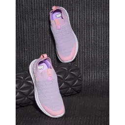 Bubblegummers Girls Colourblocked Round Toe Slip-On Sneakers-picture-36