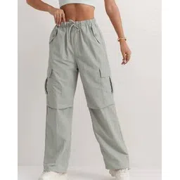 buda jeans co Women Relaxed Fit Flat-Front Cargo Pants-picture-42