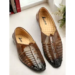 Buxton Men Textured Comfort Insole Mojaris With Laser Cuts-picture-27