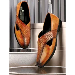 Buxton Men Textured Shoe-Style Sandals-picture-28