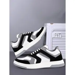 Bxxy Men Colourblocked Sneakers-picture-27