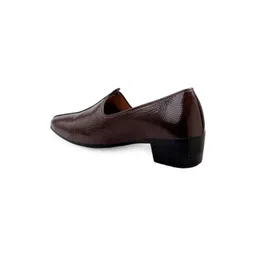 Bxxy Men Textured Everyday Loafers image 4