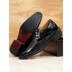 Bxxy Men Textured Formal Derbys-picture-31