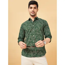 BYFORD by Pantaloons Men Spread Collar Abstract Printed Cotton Slim Fit Casual Shirt-picture-30