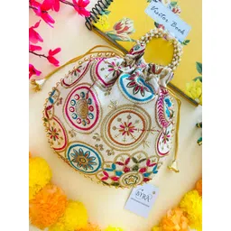 byra Women Beige Potli-picture-21