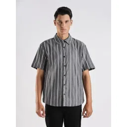 CALVIN KLEIN JEANS Grey Cotton Regular Fit Striped Shirt-picture-31