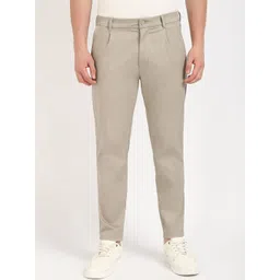 Calvin Klein Jeans Men Slim Fit Mid-Rise Trousers-picture-26