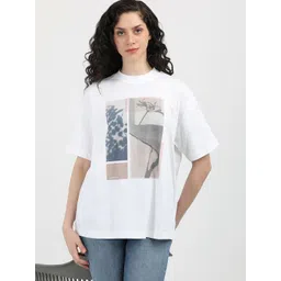 Calvin Klein Jeans Women Graphic Printed Round Neck Cotton Oversized T-Shirt-picture-13