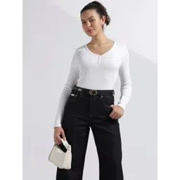 Calvin Klein Jeans Women V-Neck Slim Fit T-shirt-picture-15