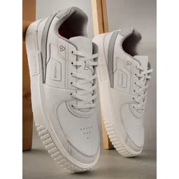 Campus Men OG-10 Perforations Comfort Insole Basics Sneakers-picture-17