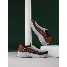 Campus Unisex Printed Mesh Everyday Slip-On Sneakers-picture-36