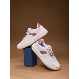Campus Women Colourblocked EVA Sneakers-picture-23