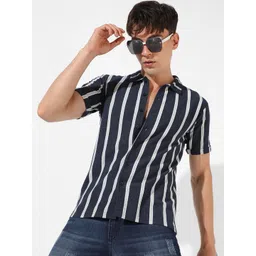 Campus Sutra Classic Vertical Striped Cotton Casual Shirt-picture-23