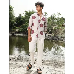 Campus Sutra Comfort Floral Printed Spread Collar Cotton Casual Shirt-picture-29