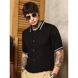 Campus Sutra Men Comfort Fit Solid Spread Collar Cotton Casual Shirt-picture-23