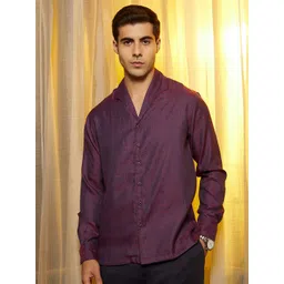 Campus Sutra Men Comfort Fit Textured Cuban Collar Cotton Casual Shirt-picture-30