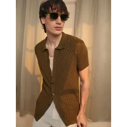 Campus Sutra Men Comfort Fit Textured Spread Collar Casual Shirt-picture-14