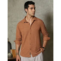 Campus Sutra Men Comfort Fit Textured Spread Collar Cotton Casual Shirt-picture-35