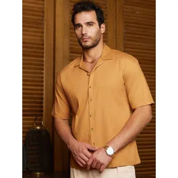 Campus Sutra Men Comfort Relaxed Fit Solid Cuban Collar Cotton Casual Shirt-picture-18