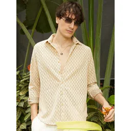 Campus Sutra Men Comfort Spread Collar Geometric Printed Polycotton Casual Shirt-picture-24