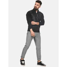 Campus Sutra Men Lightweight Puffer Jacket image 2