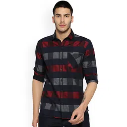 Campus Sutra Men Navy Blue & Red Regular Fit Checked Casual Shirt-picture-12