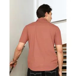 Campus Sutra Men Regular Fit Waffle Knit Casual Shirt image 5