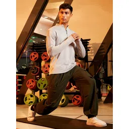 Campus Sutra Men Solid High Neck T-shirt image 5