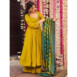 CaniBani Women Silk Blend Solid Kurta Sets-picture-16