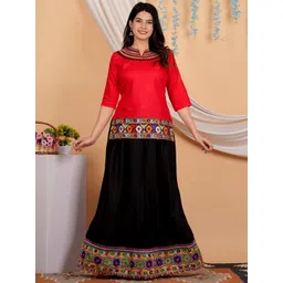 CANVIR Women Ethnic Motifs Embroidered Kurta with Skirt-picture-20