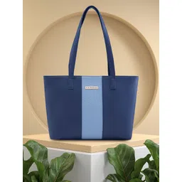 Caprese Elsie Animal Textured Shoulder Bag-picture-30