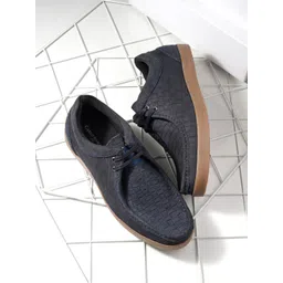 CARLO ROMANO Men Textured Lightweight Leather Loafers image 1