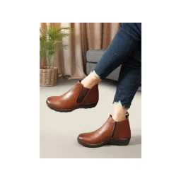 Carlton London Tan Solid Mid Top Women Chelsea Boots-picture-20
