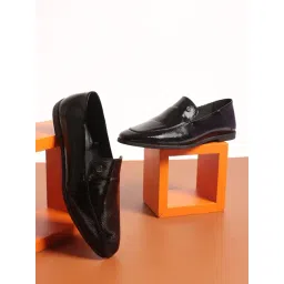 Carlton London Women's Black Loafers-picture-44