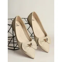 Carlton London Women's Cream Ballerina Shoes-picture-23