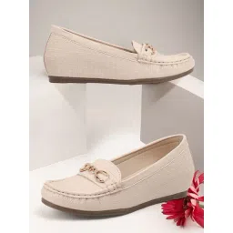 Carlton London Women's Cream Loafers-picture-29